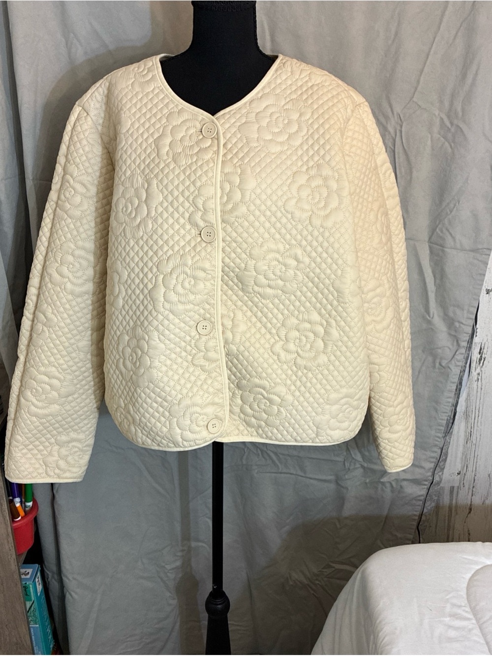 Cream Quilted Floral Button-Up Puffer Jacket Women’s Sz 3Xplus